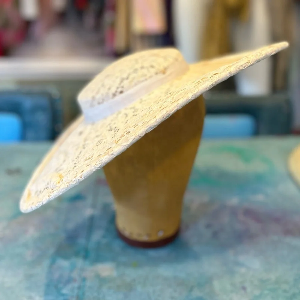 Mid Century Lace Hat - Picture 3 of 10
